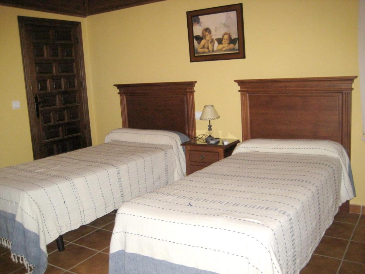 Charming House In Hornachuelos With Shared Pool Ngoại thất bức ảnh